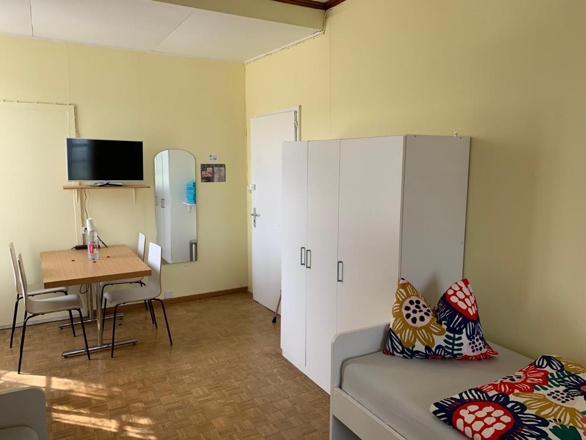 Hotel Schonbrunnen Münchenbuchsee Esterno foto